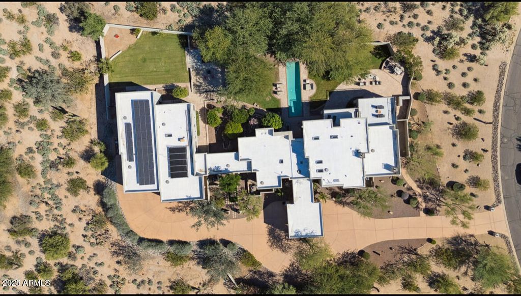 Image 64 of property listing at 9350 E VIA DEL SOL Drive, Scottsdale, AZ 85255