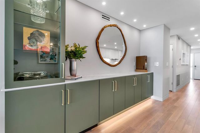 5740 MIDNIGHT PASS ROAD 403, Sarasota, FL 34242