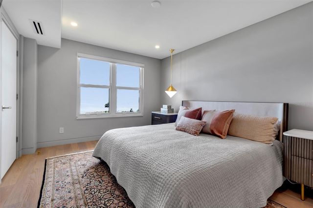 5740 MIDNIGHT PASS ROAD 403, Sarasota, FL 34242