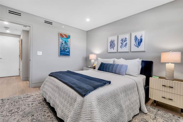 5740 MIDNIGHT PASS ROAD 403, Sarasota, FL 34242