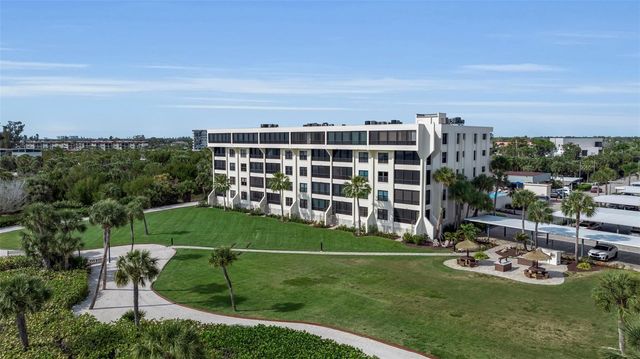 5740 MIDNIGHT PASS ROAD 403, Sarasota, FL 34242