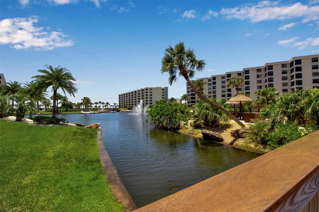 5740 MIDNIGHT PASS ROAD 403, Sarasota, FL 34242