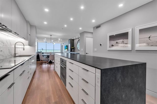 5740 MIDNIGHT PASS ROAD 403, Sarasota, FL 34242