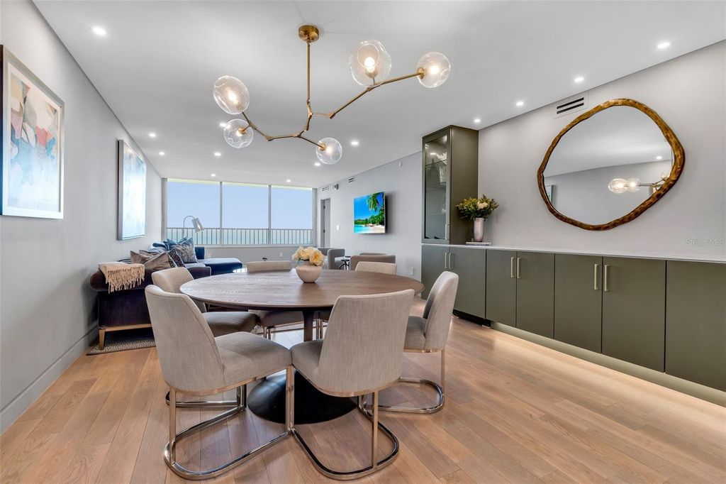 Image 16 of property listing at 5740 MIDNIGHT PASS ROAD 403, Sarasota, FL 34242