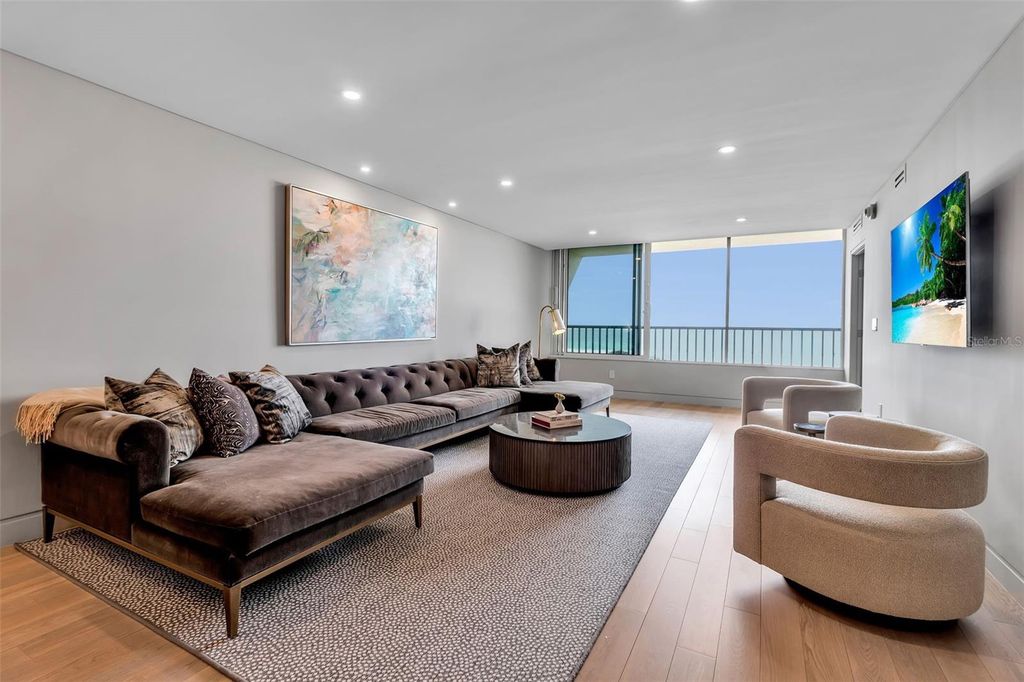 Image 21 of property listing at 5740 MIDNIGHT PASS ROAD 403, Sarasota, FL 34242