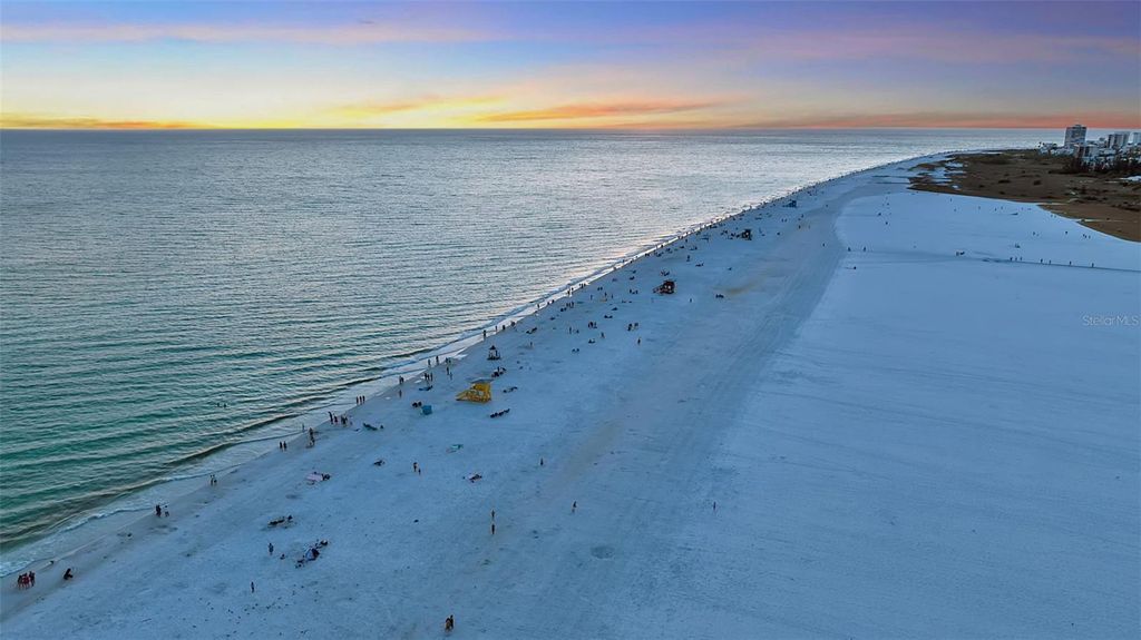 Image 53 of property listing at 5740 MIDNIGHT PASS ROAD 403, Sarasota, FL 34242