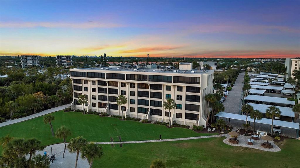 Image 55 of property listing at 5740 MIDNIGHT PASS ROAD 403, Sarasota, FL 34242