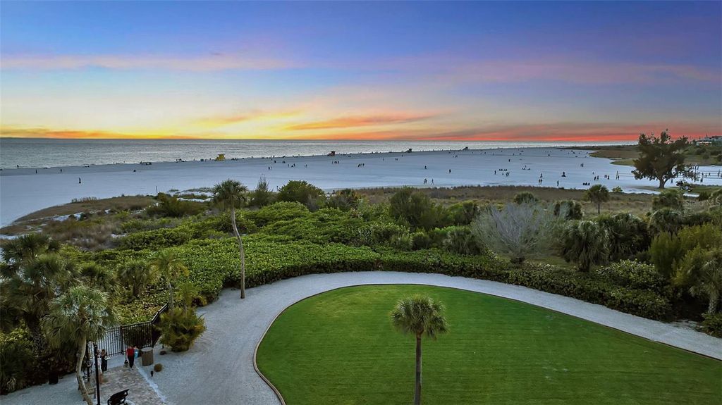 Image 57 of property listing at 5740 MIDNIGHT PASS ROAD 403, Sarasota, FL 34242