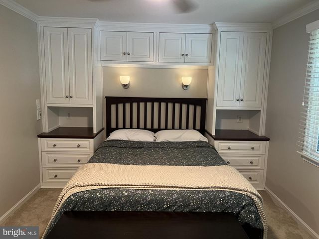9015 PINEY GROVE DR, Fairfax, VA 22031
