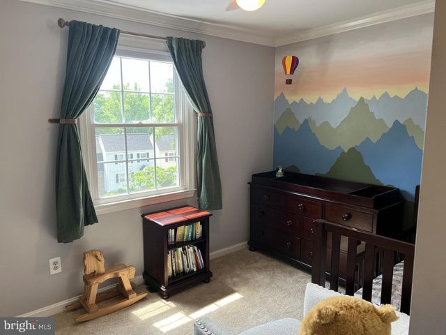 9015 PINEY GROVE DR, Fairfax, VA 22031
