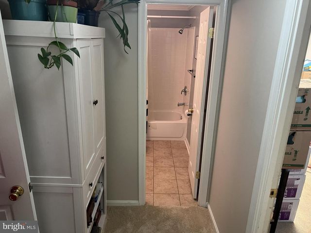 9015 PINEY GROVE DR, Fairfax, VA 22031