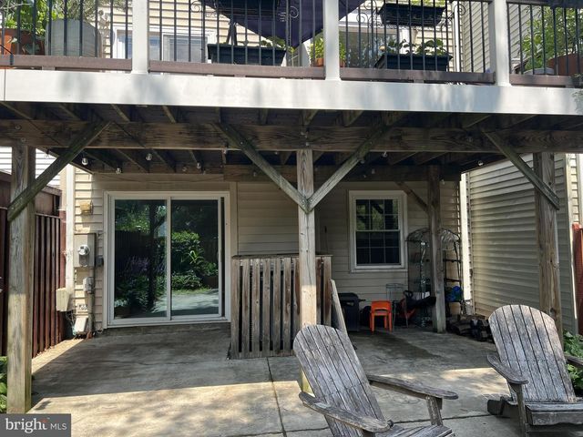 9015 PINEY GROVE DR, Fairfax, VA 22031