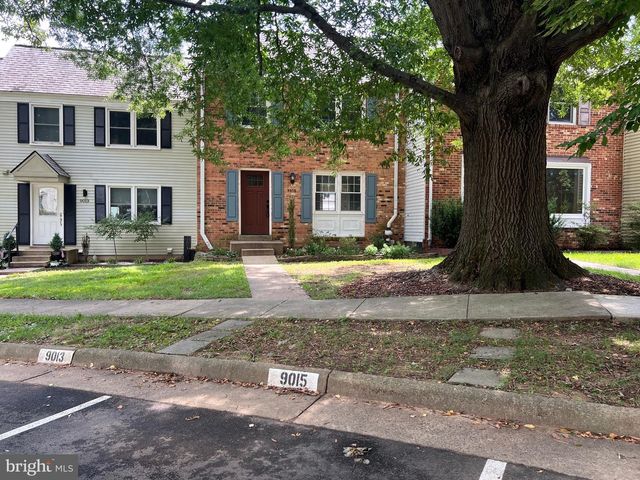 9015 PINEY GROVE DR, Fairfax, VA 22031
