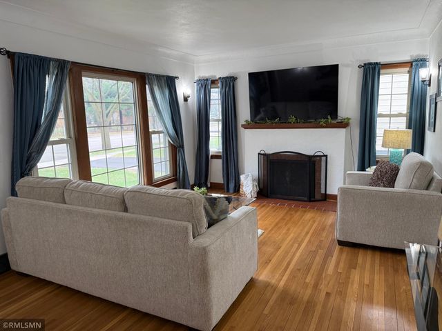 303 8th Avenue S, Princeton, MN 55371