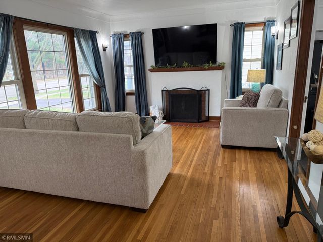 303 8th Avenue S, Princeton, MN 55371