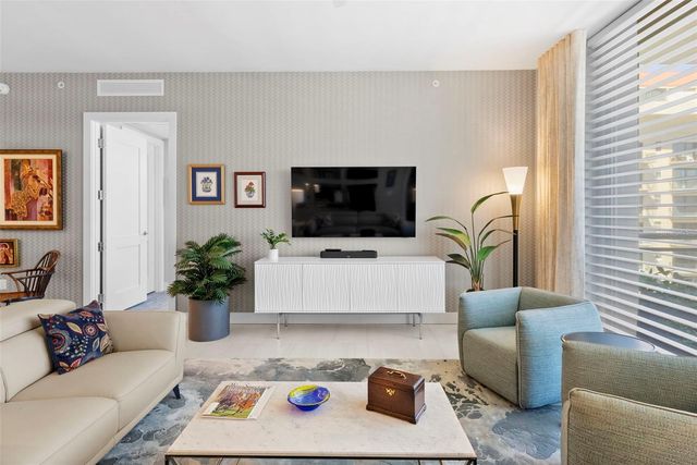 2103 BAYSHORE BOULEVARD 703, Tampa, FL 33606