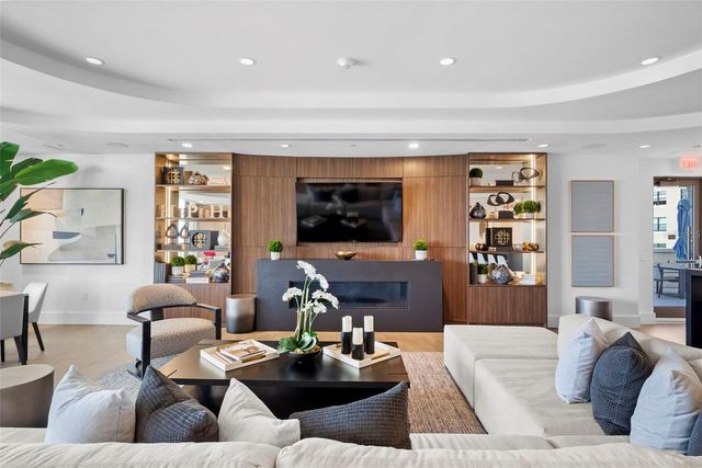 2103 BAYSHORE BOULEVARD 703, Tampa, FL 33606