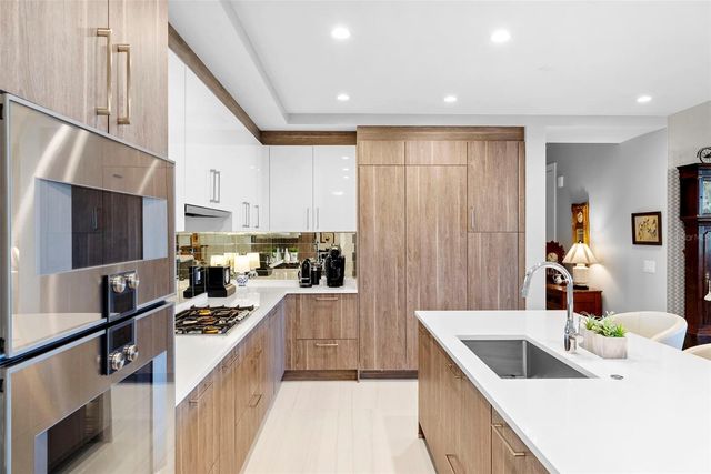 2103 BAYSHORE BOULEVARD 703, Tampa, FL 33606