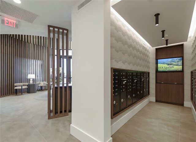 2103 BAYSHORE BOULEVARD 703, Tampa, FL 33606