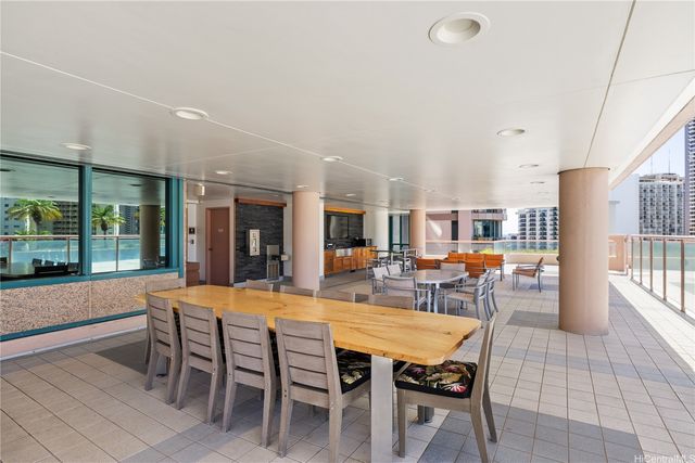 1888 Kalakaua Avenue 3504, Honolulu, HI 96815