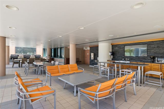 1888 Kalakaua Avenue 3504, Honolulu, HI 96815