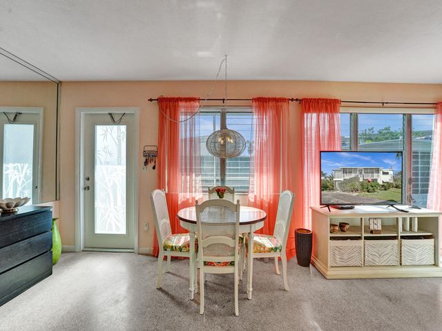 1115 SE 14th Place, Fort Lauderdale, FL 33316