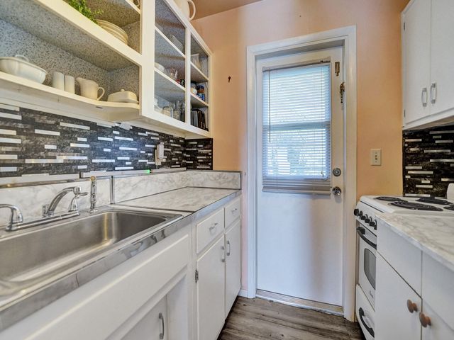 1115 SE 14th Place, Fort Lauderdale, FL 33316