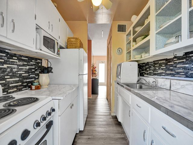 1115 SE 14th Place, Fort Lauderdale, FL 33316