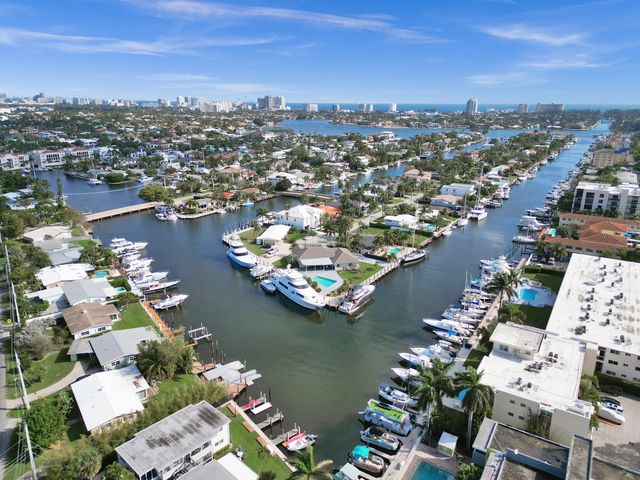 1115 SE 14th Place, Fort Lauderdale, FL 33316