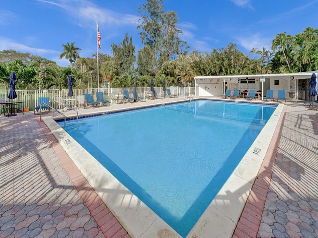 1115 SE 14th Place, Fort Lauderdale, FL 33316