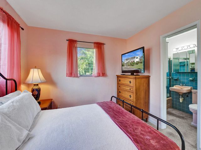 1115 SE 14th Place, Fort Lauderdale, FL 33316