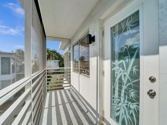 1115 SE 14th Place, Fort Lauderdale, FL 33316