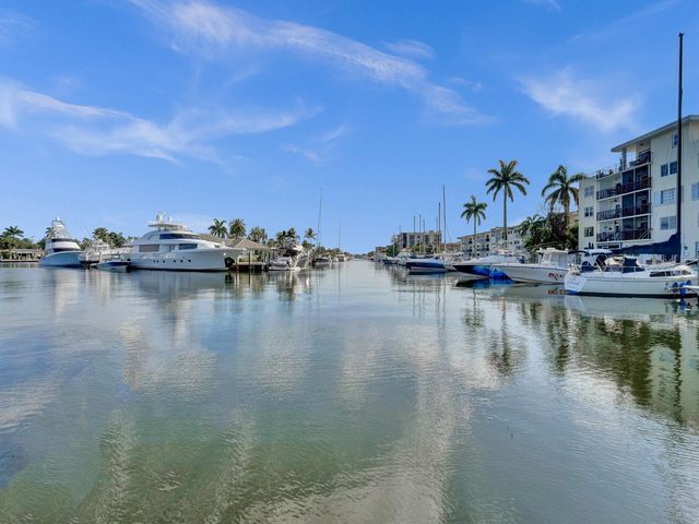 1115 SE 14th Place, Fort Lauderdale, FL 33316