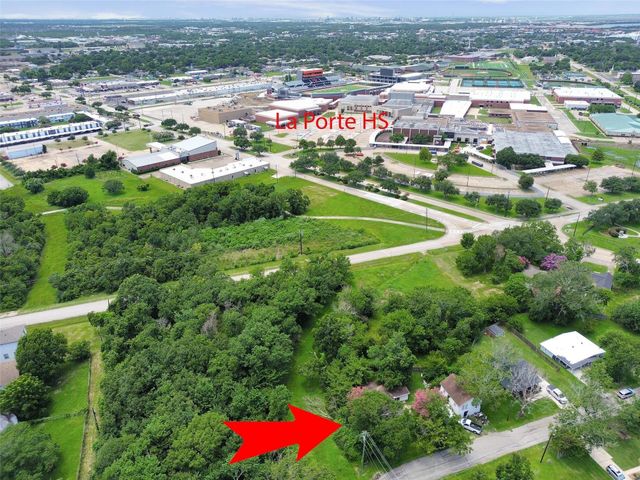 531 Circle Drive, La Porte, TX 77571