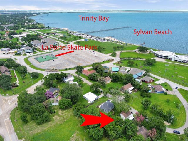 531 Circle Drive, La Porte, TX 77571