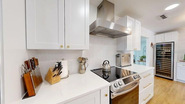 4887 N MAGNOLIA AVENUE, Winter Park, FL 32792