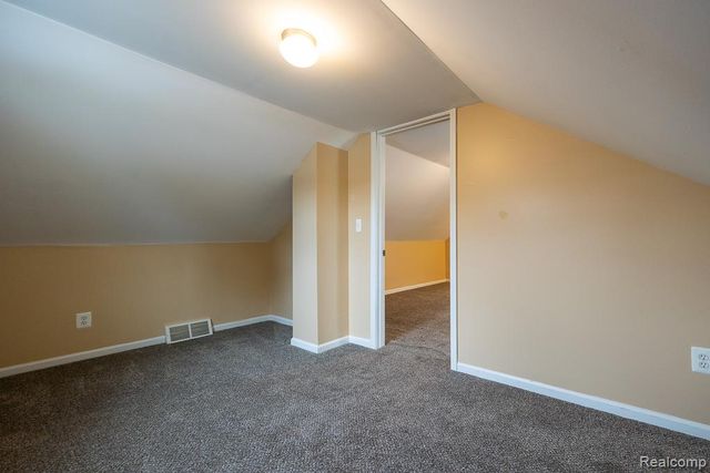 7052 Meadow Avenue, Warren, MI 48091