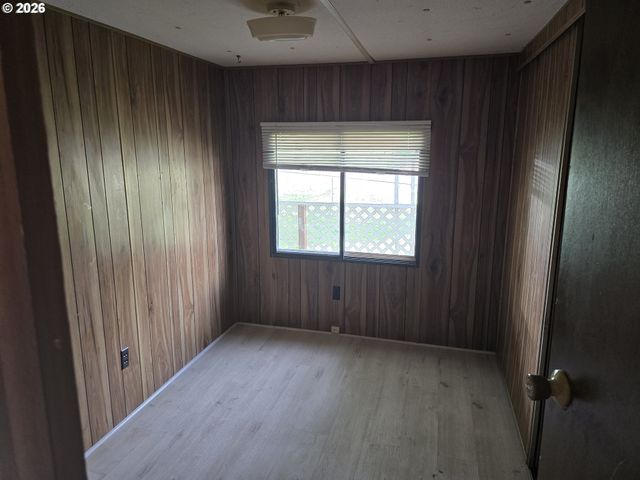 101 Ne DARRELL Ave, Winston, OR 97496