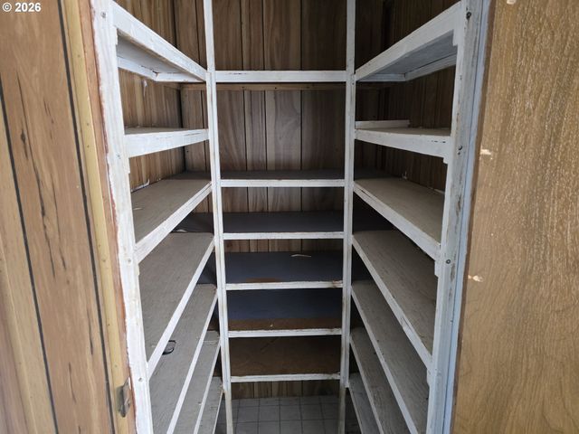 101 Ne DARRELL Ave, Winston, OR 97496