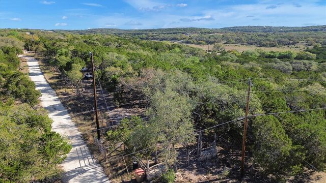 196 Lakewood CT, Canyon Lake, TX 78133