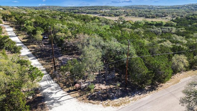 196 Lakewood CT, Canyon Lake, TX 78133