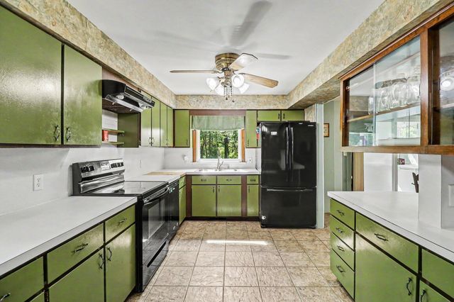 10624 Borgman Avenue, Van Buren Twp, MI 48111