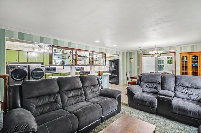 10624 Borgman Avenue, Van Buren Twp, MI 48111