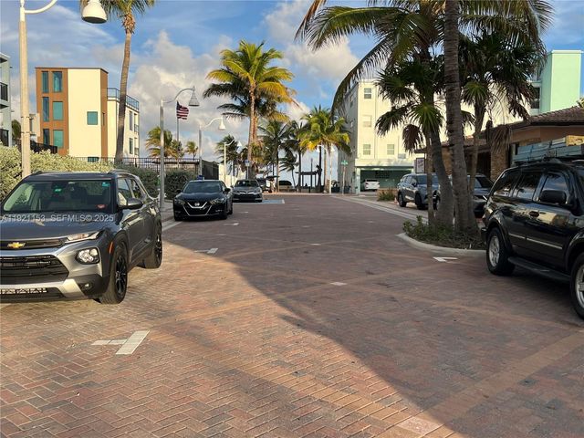 326 Wilson St 105, Hollywood, FL 33019