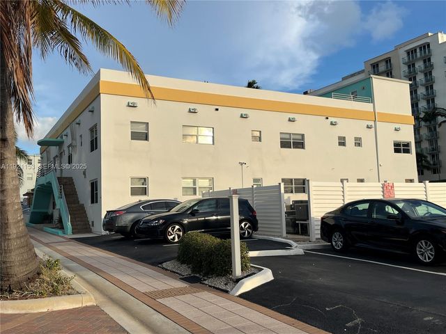 326 Wilson St 105, Hollywood, FL 33019