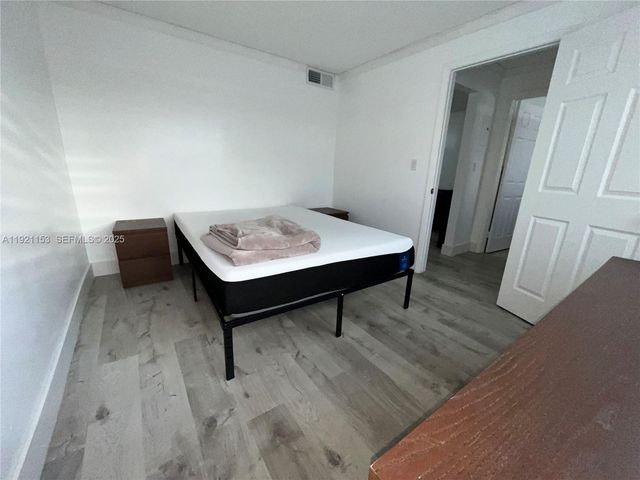 326 Wilson St 105, Hollywood, FL 33019