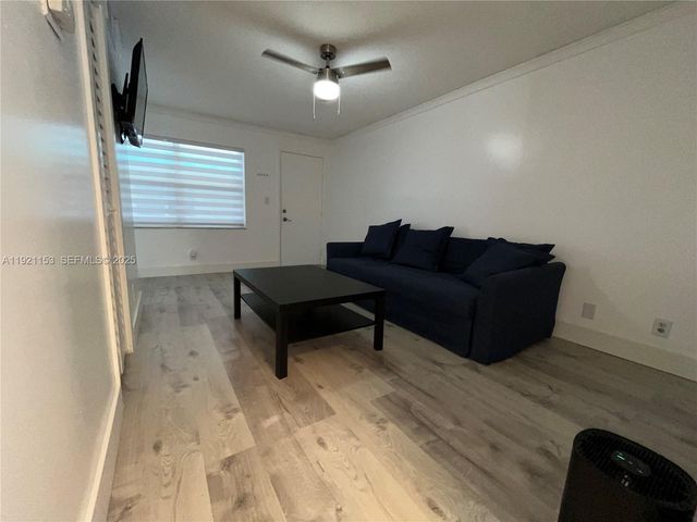 326 Wilson St 105, Hollywood, FL 33019