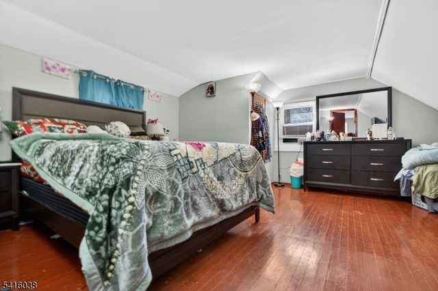 914 Inwood Pl, Rahway City, NJ 07065