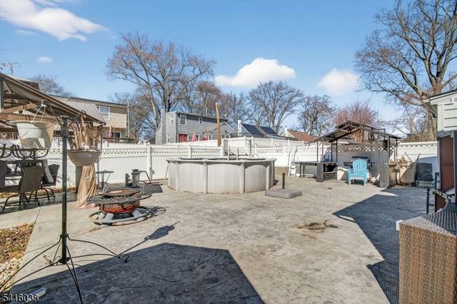 914 Inwood Pl, Rahway City, NJ 07065