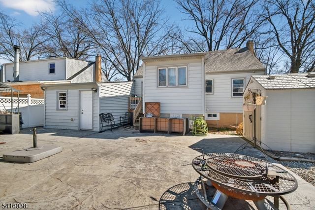 914 Inwood Pl, Rahway City, NJ 07065